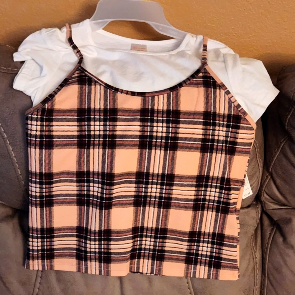 No Boundaries (L) 11-13 Top
